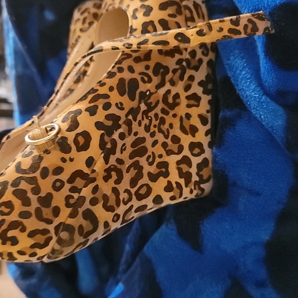Delicacy size 9 leopard print wedges - Picture 2 of 3
